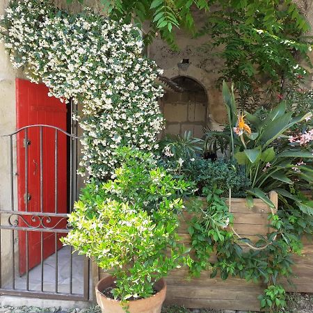 Chez Nathalie Apartment Maussane les Alpilles Bagian luar foto